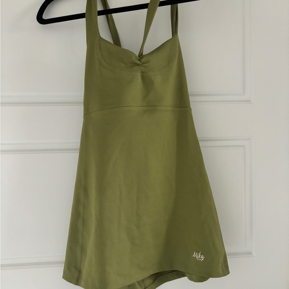 Mika Yoga Wear, Work Out Tank top, ties in the back, size M